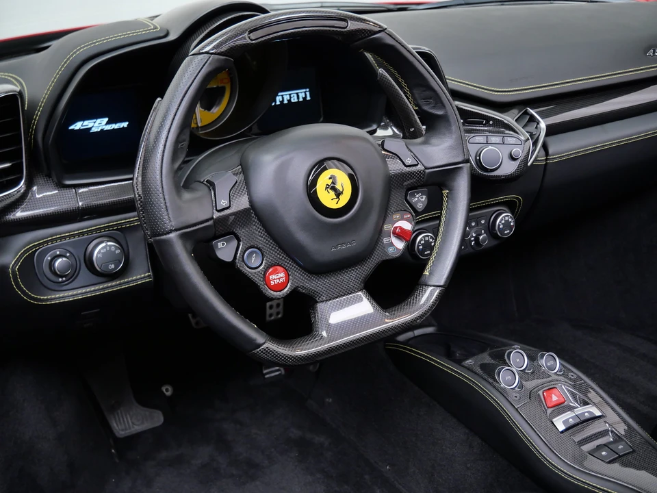 2015 Ferrari 458 Spider - Image 20 of 31