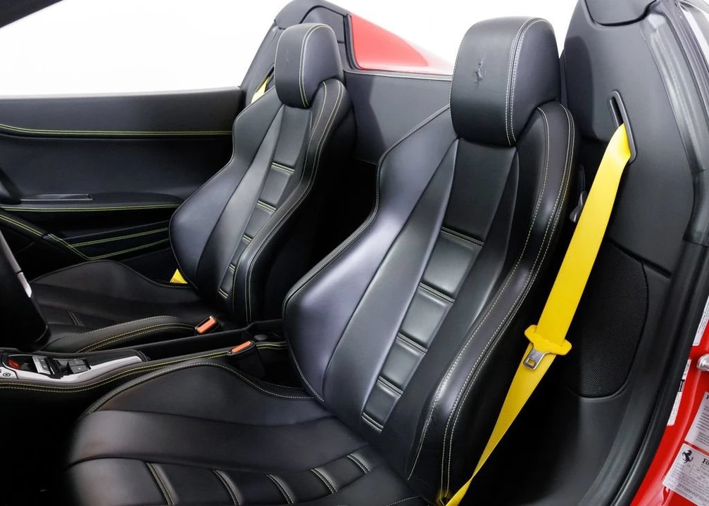 2015 Ferrari 458 Spider - Image 21 of 31