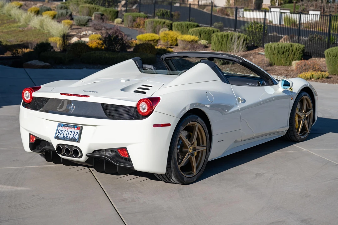 2015 Ferrari 458 Spider - Image 9 of 31