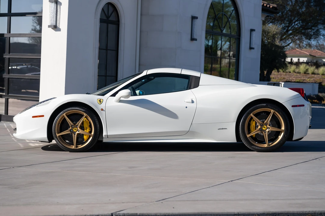 2015 Ferrari 458 Spider - Image 13 of 31