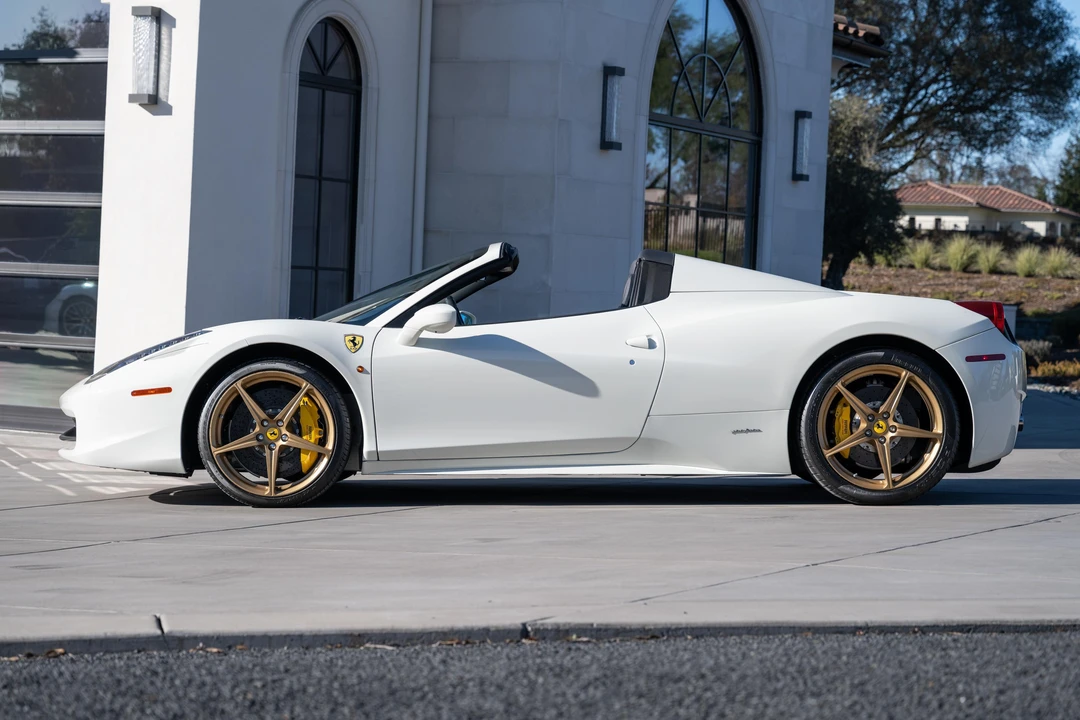2015 Ferrari 458 Spider - Image 3 of 31