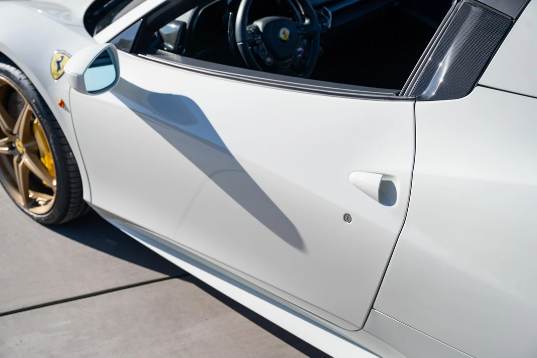 2015 Ferrari 458 Spider - Image 31 of 31