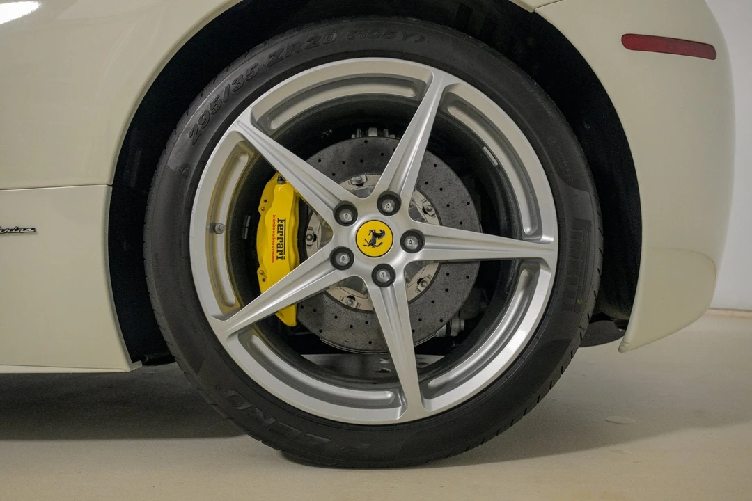 2015 Ferrari 458 Spider - Image 21 of 31
