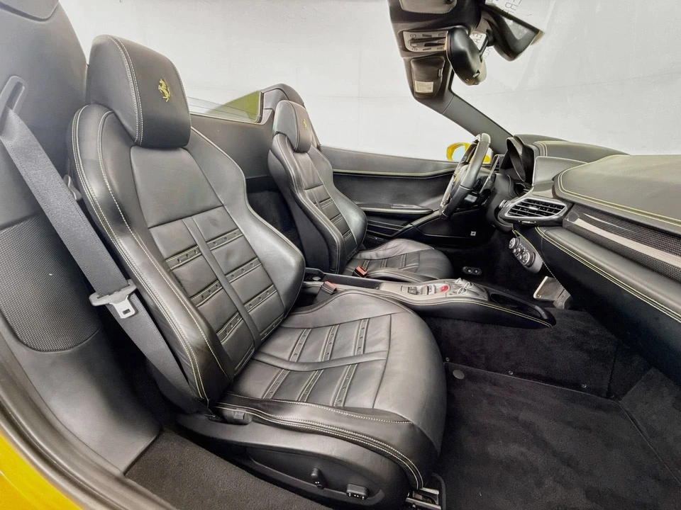 2015 Ferrari 458 Spider - Image 20 of 27