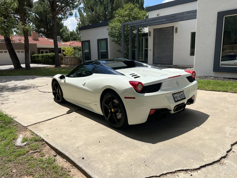 2015 Ferrari 458 Spider - Image 20 of 31