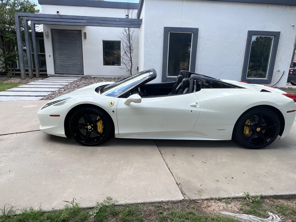 2015 Ferrari 458 Spider - Image 5 of 31