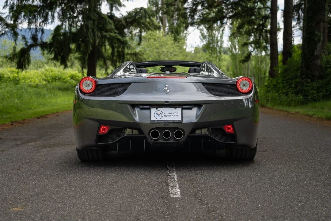 2015 Ferrari 458 Spider - Image 16 of 31