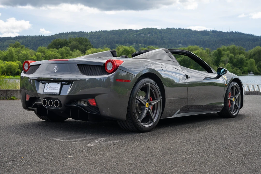 2015 Ferrari 458 Spider - Image 13 of 31