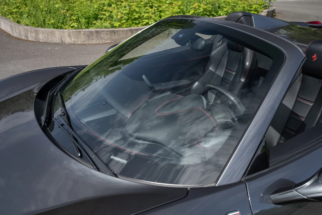 2015 Ferrari 458 Spider - Image 31 of 31