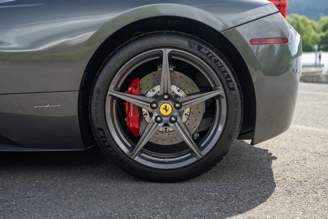 2015 Ferrari 458 Spider - Image 23 of 31