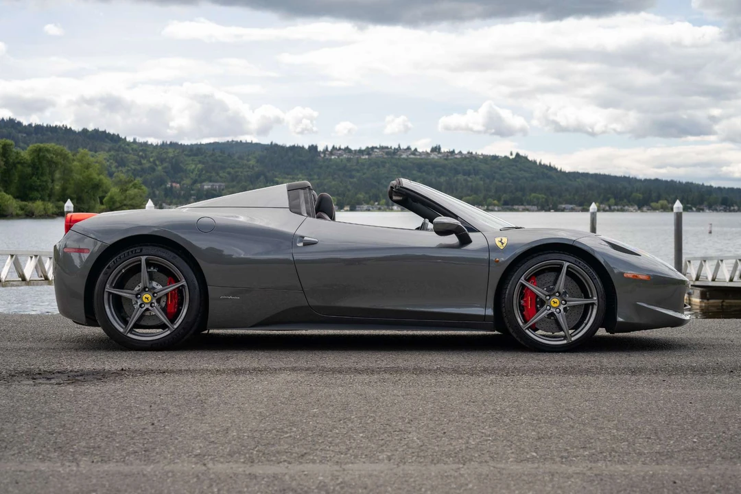 2015 Ferrari 458 Spider - Image 11 of 31