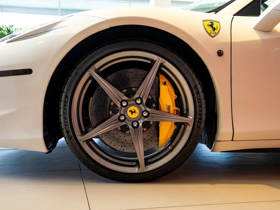 2015 Ferrari 458 Spider - Image 3 of 31
