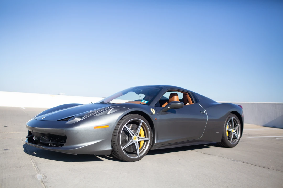 2015 Ferrari 458 Spider - Image 26 of 31