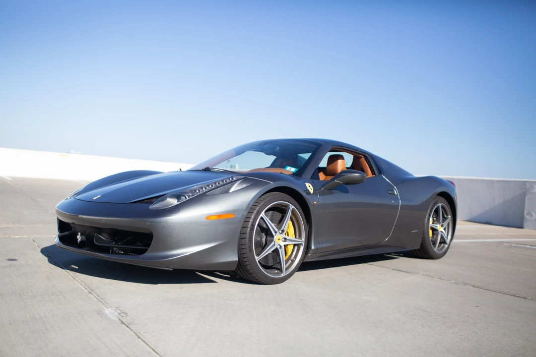 2015 Ferrari 458 Spider - Image 24 of 31