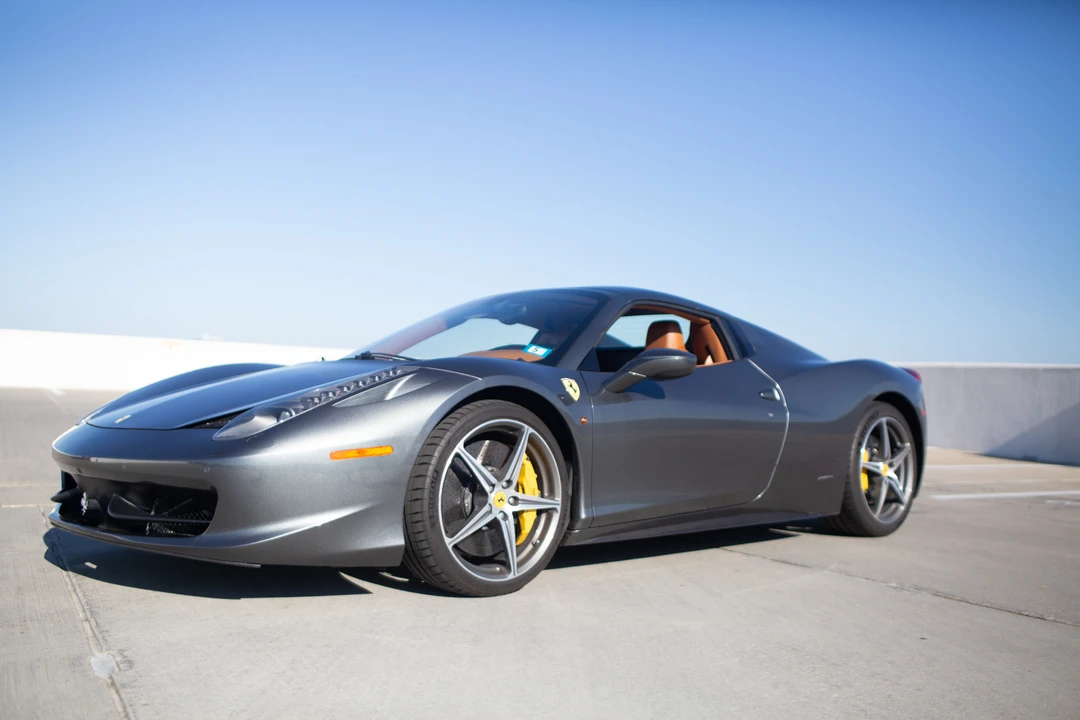 2015 Ferrari 458 Spider - Image 25 of 31