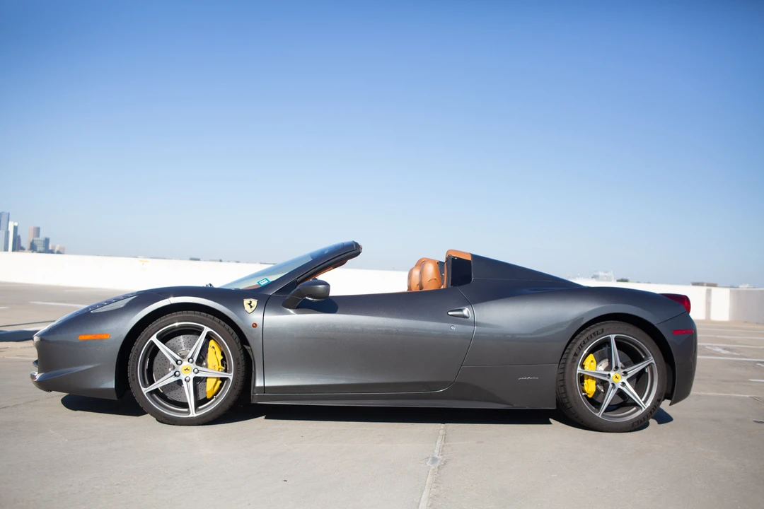 2015 Ferrari 458 Spider - Image 8 of 31