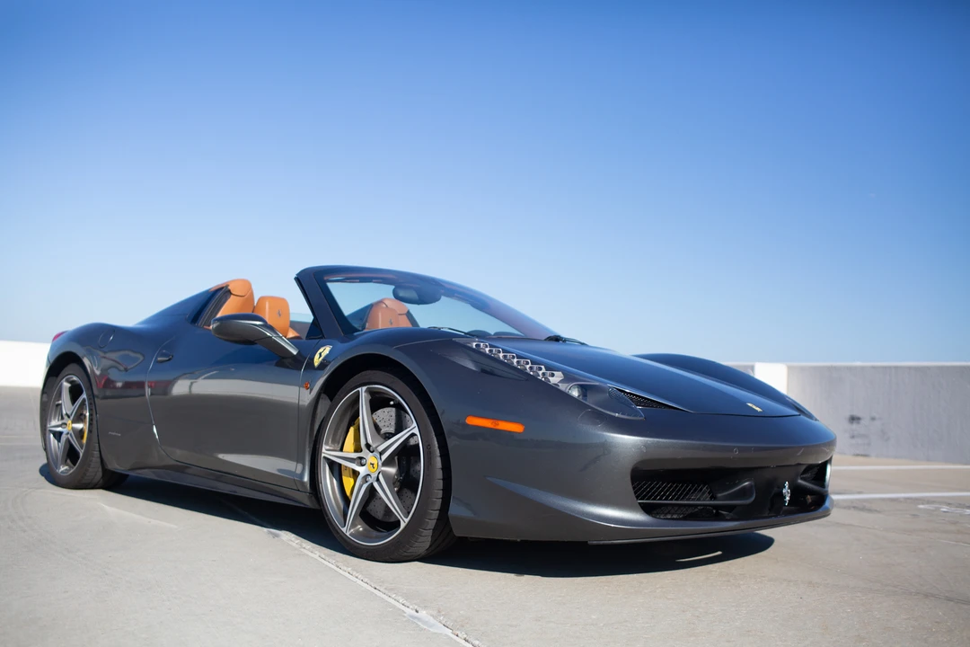2015 Ferrari 458 Spider - Image 16 of 31
