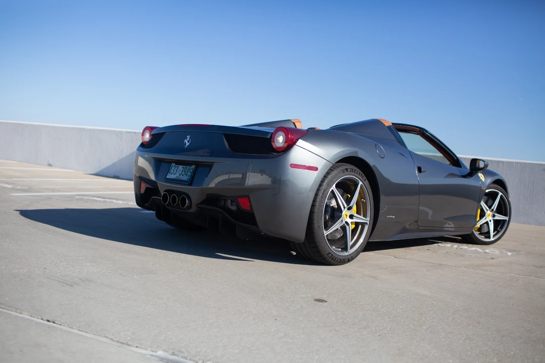 2015 Ferrari 458 Spider - Image 11 of 31