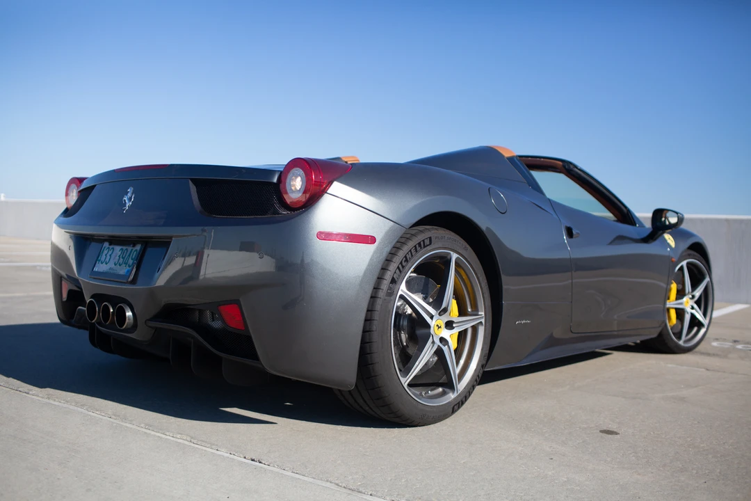 2015 Ferrari 458 Spider - Image 10 of 31