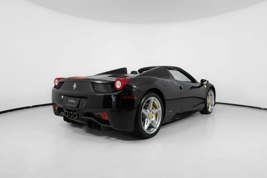 2015 Ferrari 458 Spider - Image 2 of 31