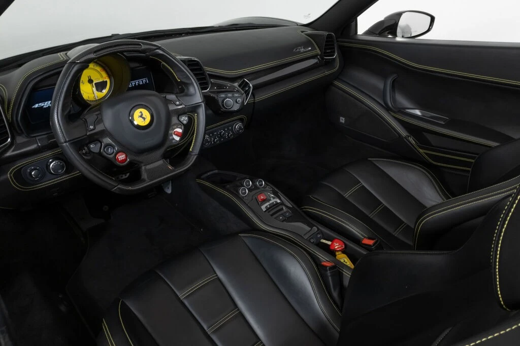 2015 Ferrari 458 Spider - Image 31 of 31