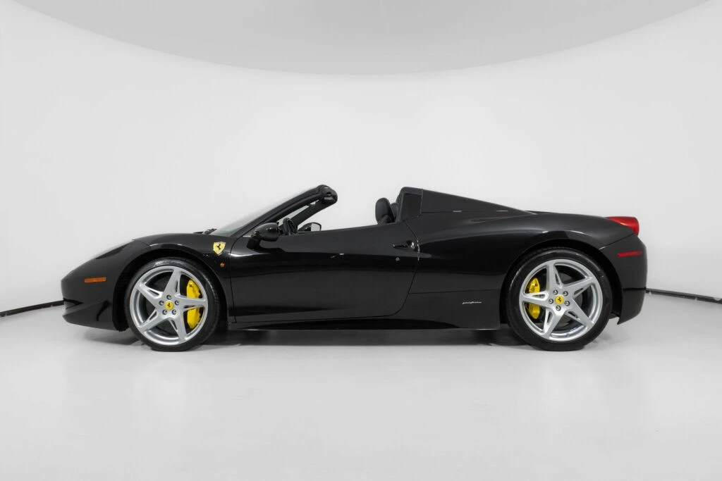 2015 Ferrari 458 Spider - Image 3 of 31