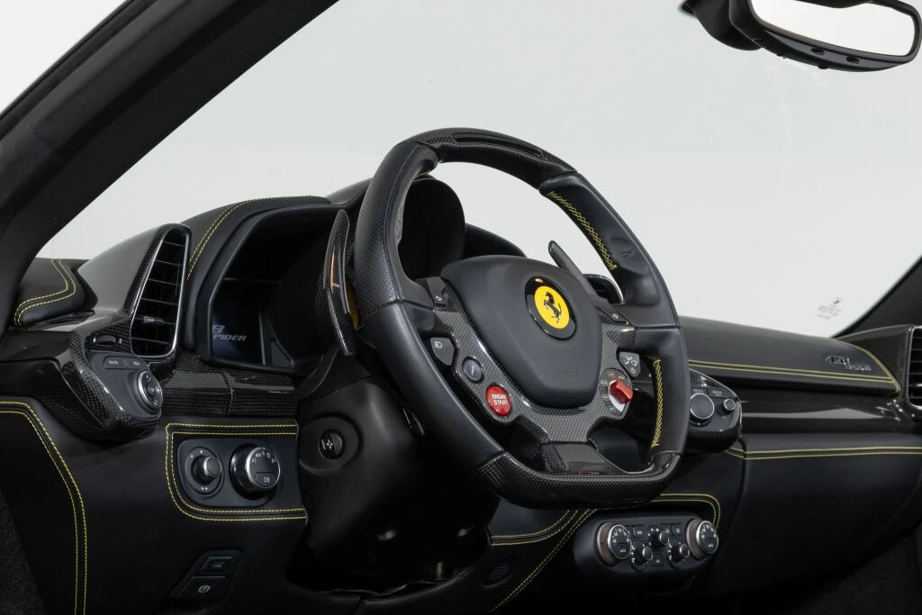 2015 Ferrari 458 Spider - Image 5 of 31