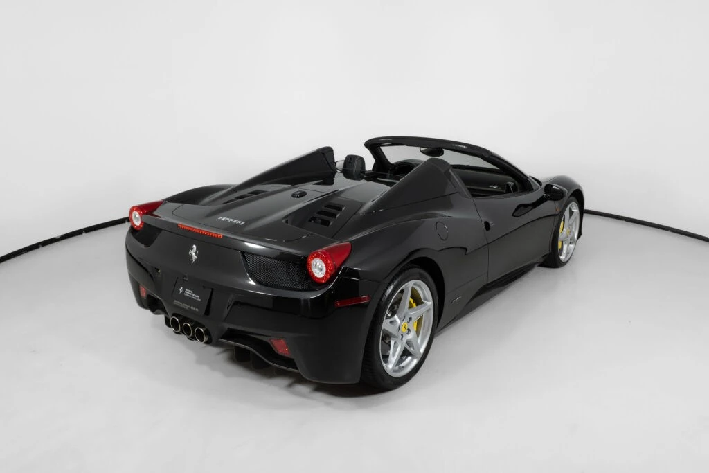 2015 Ferrari 458 Spider - Image 18 of 31
