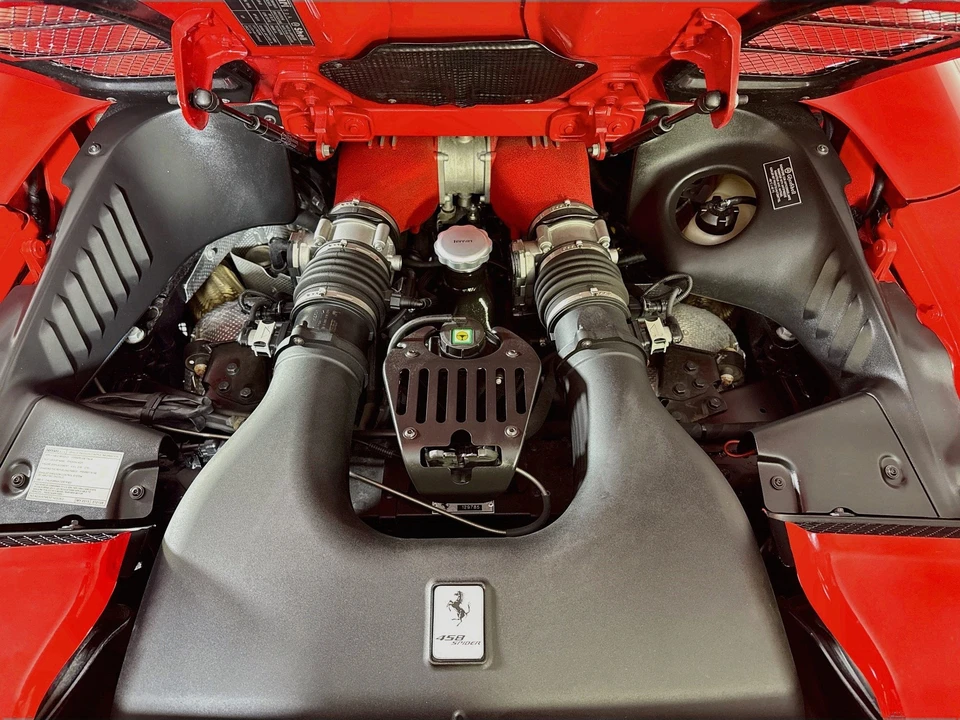 2015 Ferrari 458 Spider - Image 5 of 22
