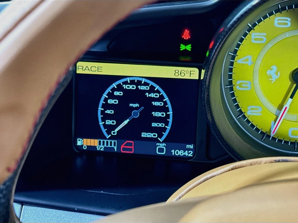 2015 Ferrari 458 Spider - Image 14 of 22