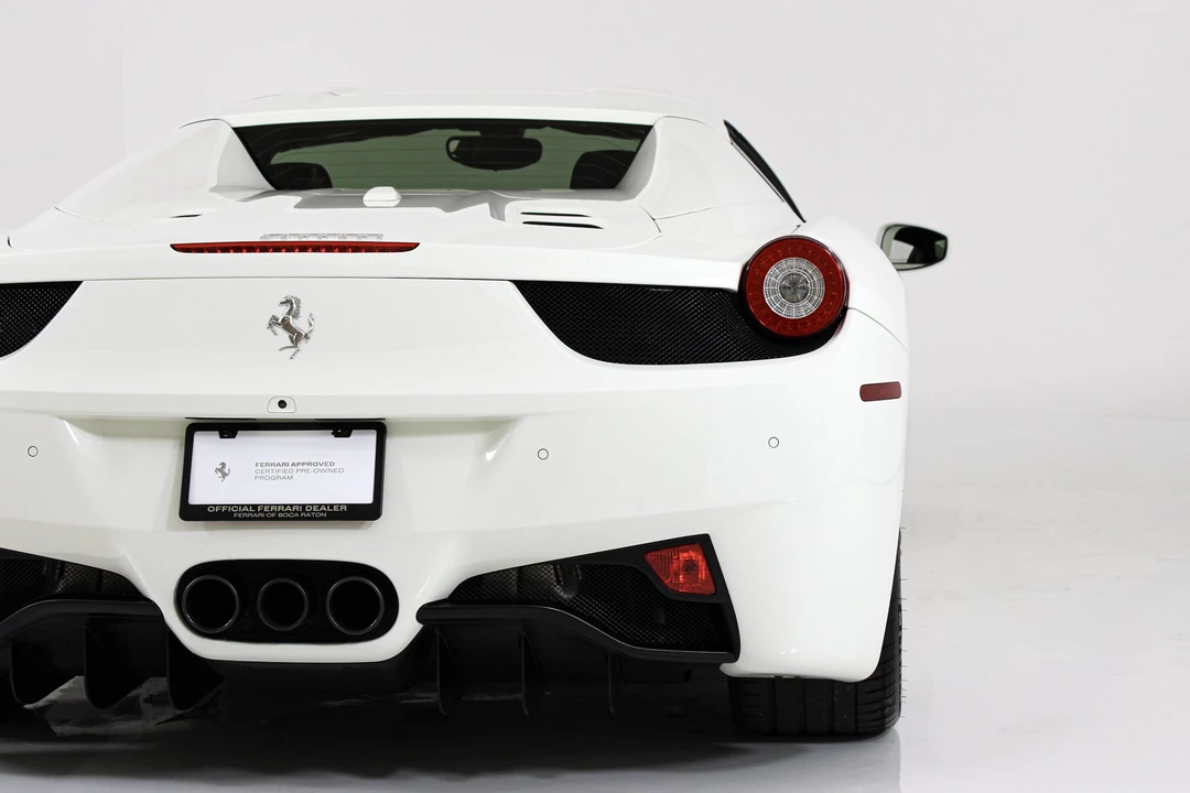 2015 Ferrari 458 Spider - Image 27 of 31