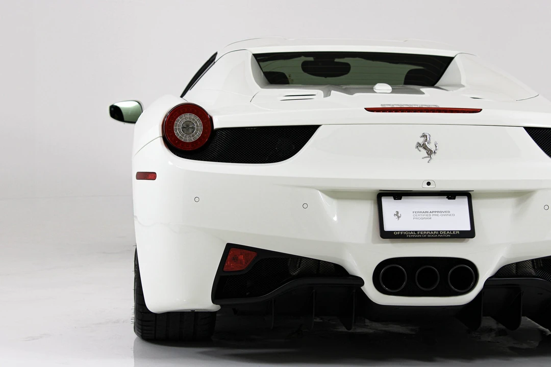 2015 Ferrari 458 Spider - Image 26 of 31