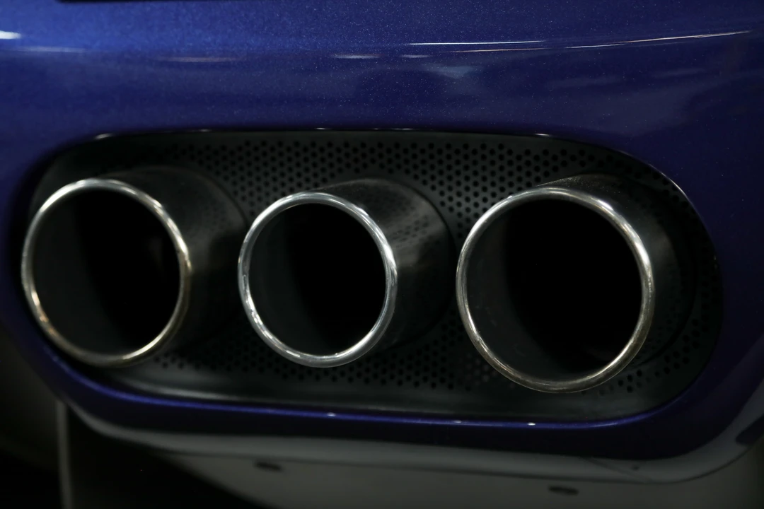 2015 Ferrari 458 Spider - Image 25 of 31