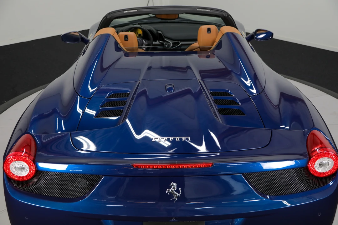 2015 Ferrari 458 Spider - Image 27 of 31
