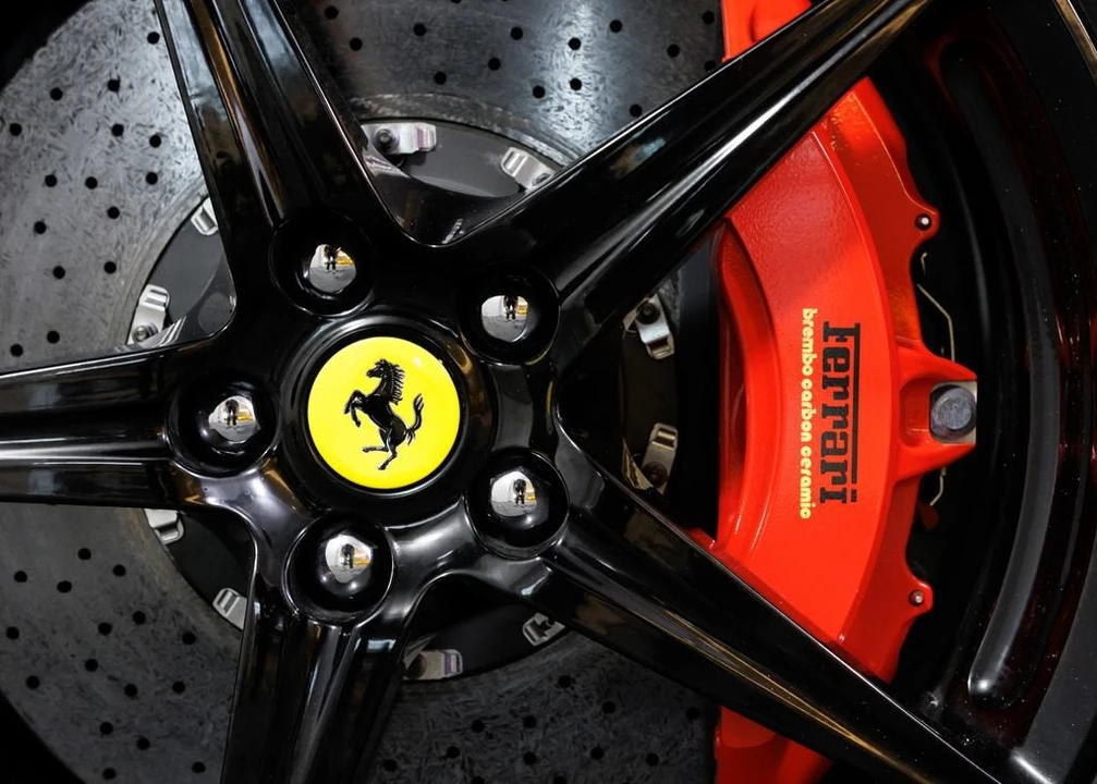 2015 Ferrari 458 Spider - Image 27 of 31