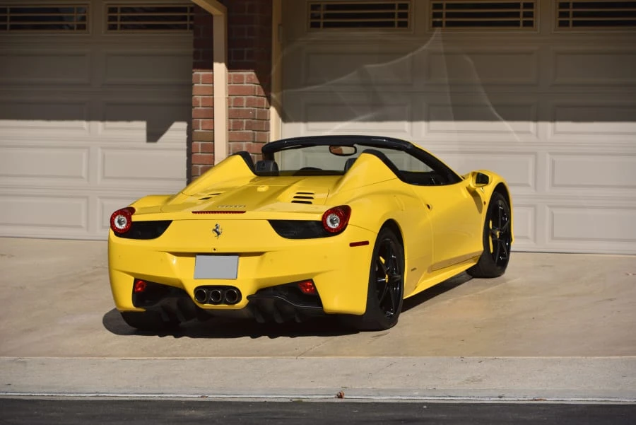 2015 Ferrari 458 Spider - Image 11 of 31