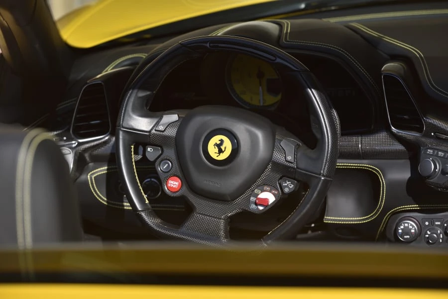 2015 Ferrari 458 Spider - Image 25 of 31
