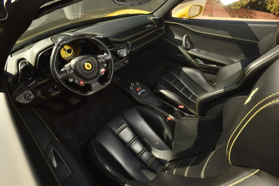 2015 Ferrari 458 Spider - Image 29 of 31