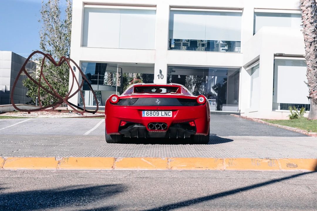 2015 Ferrari 458 Spider - Image 7 of 31
