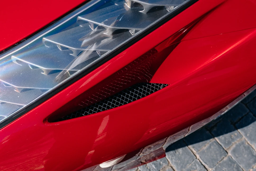2015 Ferrari 458 Spider - Image 24 of 31