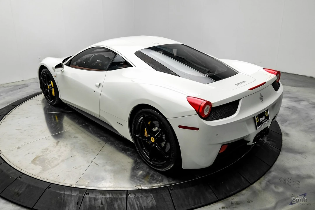 2015 Ferrari 458 Italia - Image 11 of 12