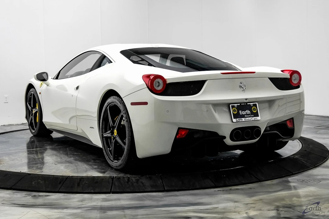 2015 Ferrari 458 Italia - Image 10 of 12