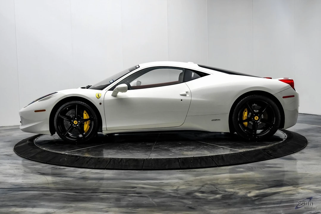 2015 Ferrari 458 Italia - Image 6 of 12
