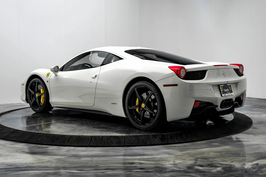 2015 Ferrari 458 Italia - Image 9 of 12