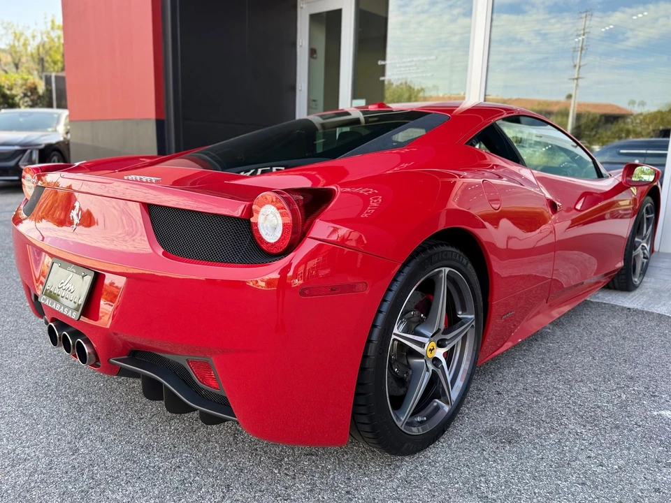 2015 Ferrari 458 - Image 21 of 31