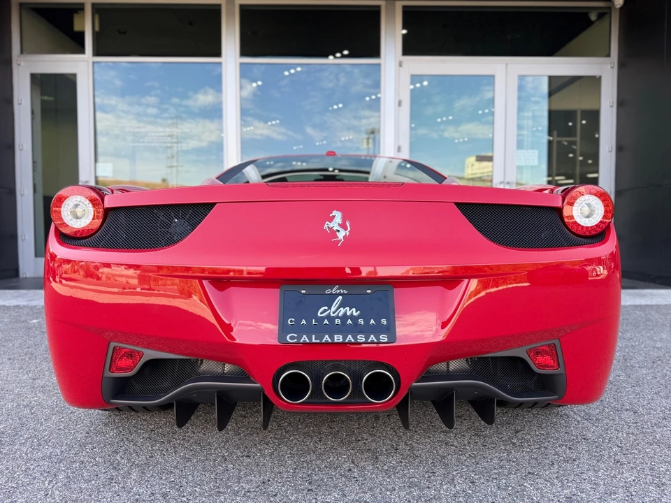 2015 Ferrari 458 - Image 17 of 31