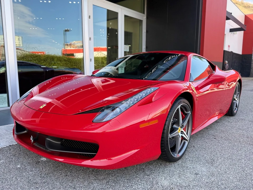 2015 Ferrari 458 - Image 13 of 31
