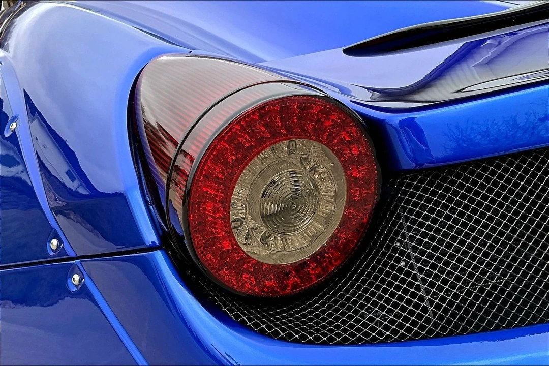 2015 Ferrari 458 - Image 25 of 31