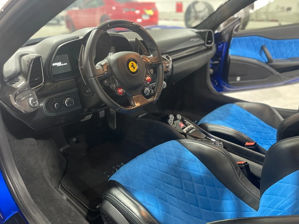 2015 Ferrari 458 Italia - Image 16 of 21