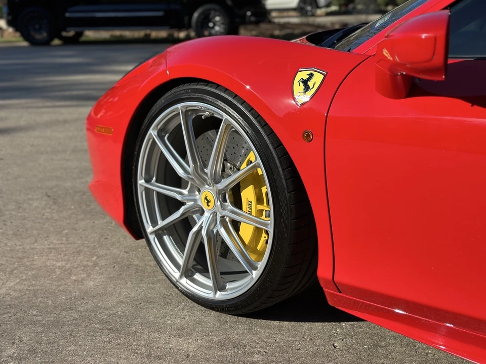 2015 Ferrari 458 Italia - Image 5 of 21